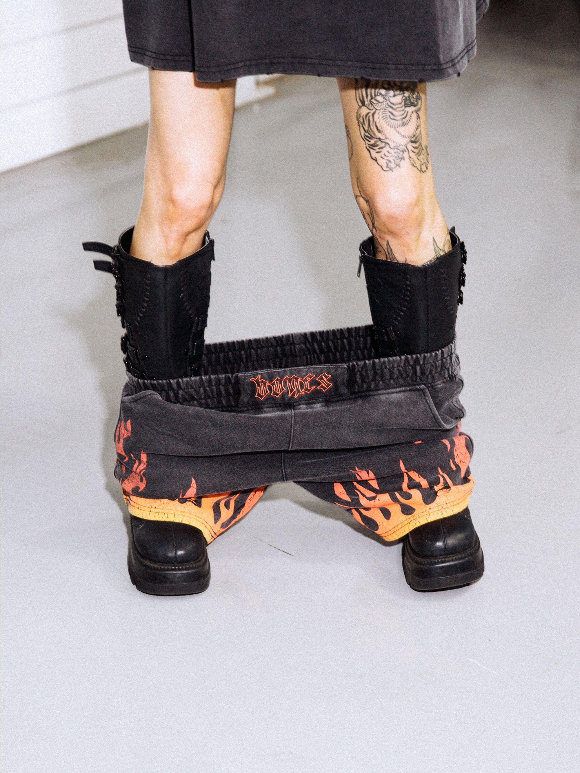 Burner Jersey Short - Flame/Washed Black