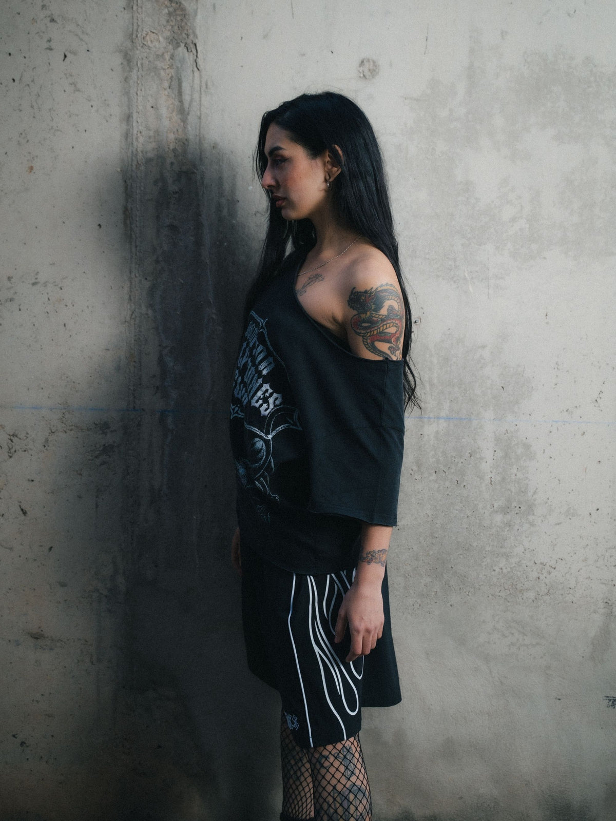 Tough Cat Off Shoulder Tee - Washed Black