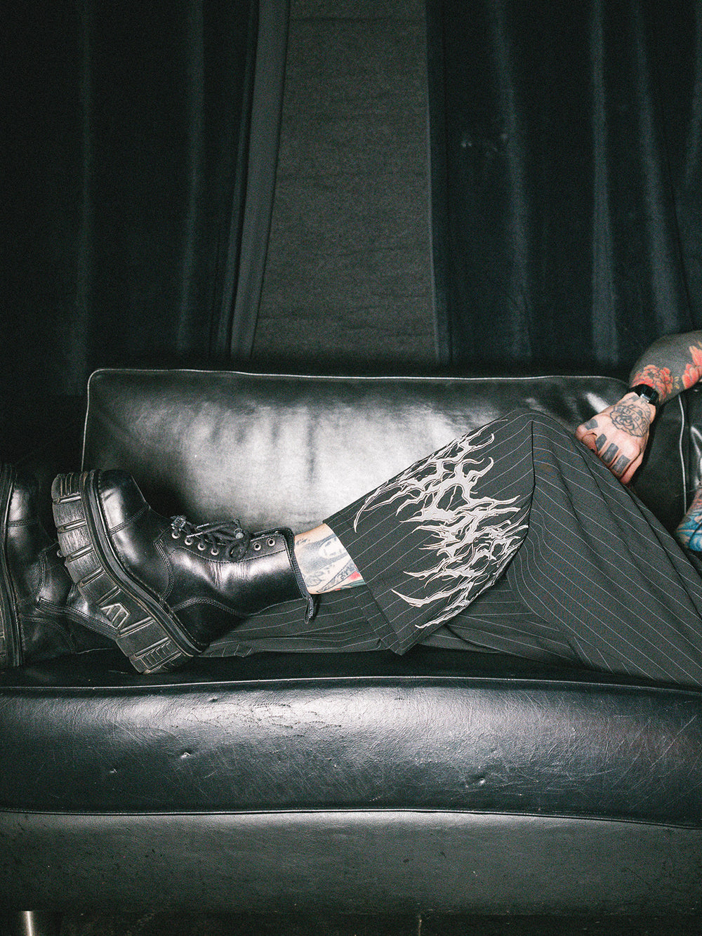Rocker Pinstriped Pants - Black
