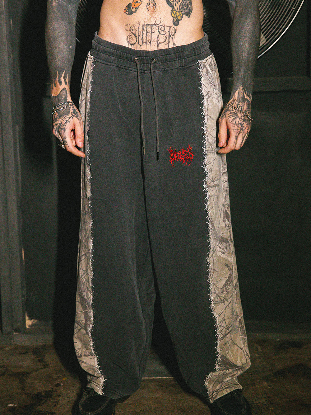 Thorn Camo Trackpants - Black/Camo