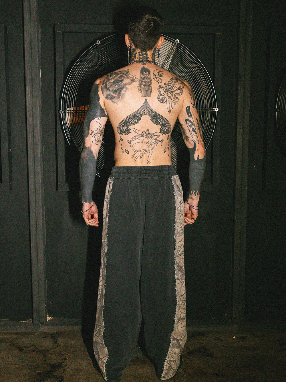 Thorn Camo Trackpants - Black/Camo