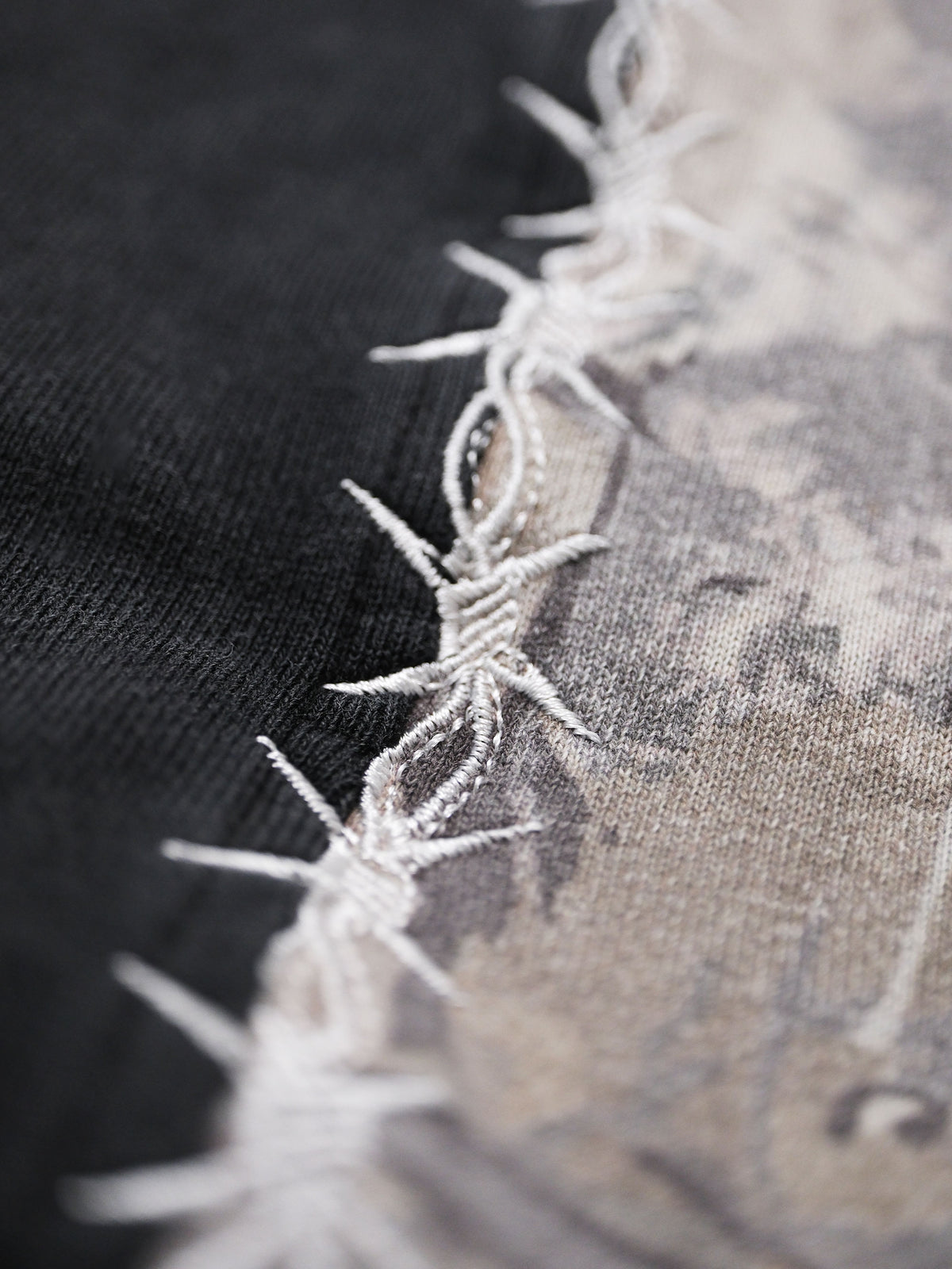 Thorn Camo Trackpants - Black/Camo
