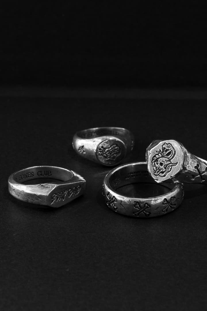 Merchants x Bones Skull Signet Ring - Silver
